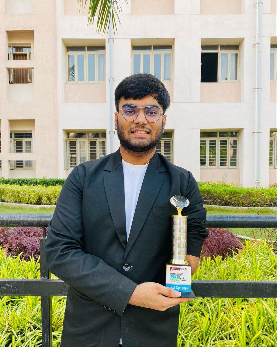 Parul University tweet media