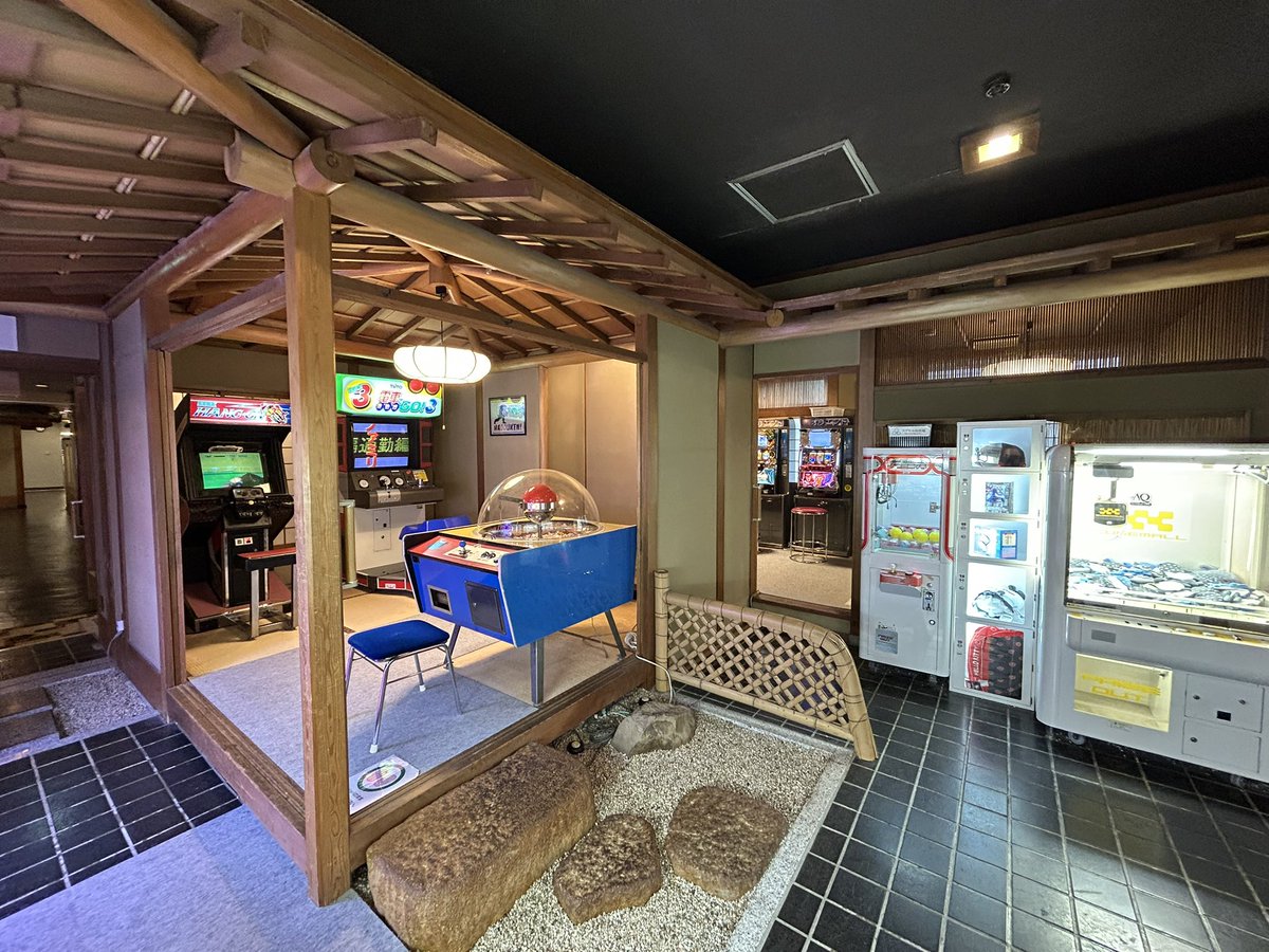 BK20004's tweet photo. 今日は朝から伊香保のホテルで移設作業 https://t.co/WvDRiwR4L3