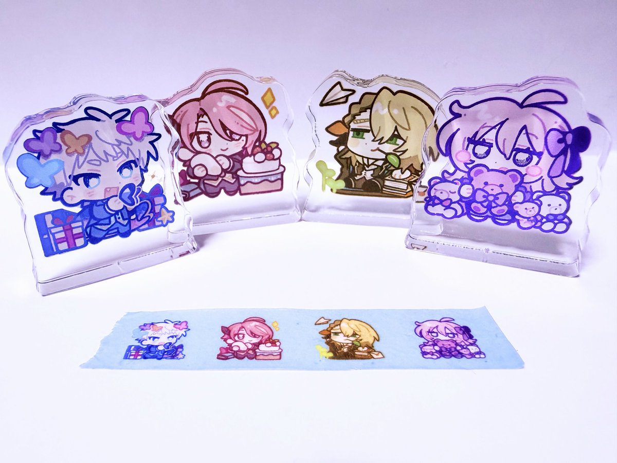 Tako_ya2's tweet photo. メルカレ自陣でグッズ交換会しました❣️
私はミニアクリル・ポスカ・マステなどを贈りました🎁みんなのグッズ可愛すぎる…！ありがとう🫂✨️ https://t.co/SRtUBAfe3r