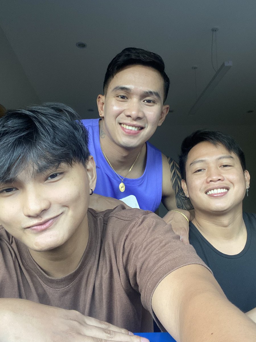 therajames22's tweet photo. Duty na tara https://t.co/TiJjgcDlwY