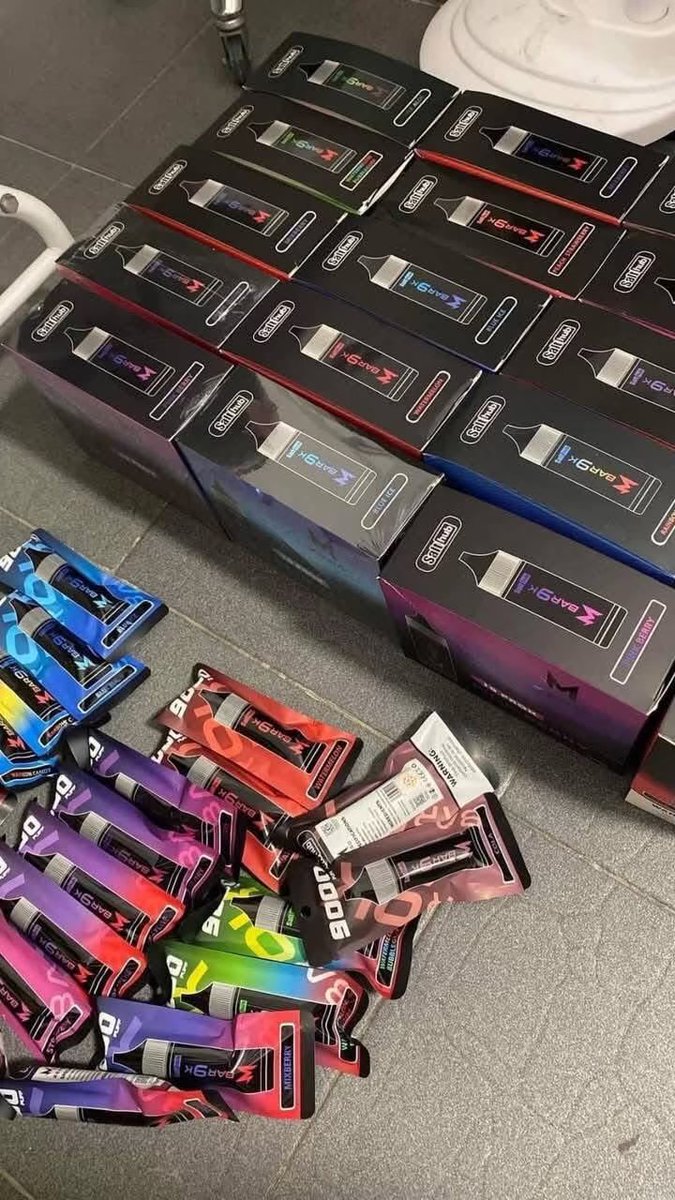 lemozntea's tweet photo. 🚩Marbo 9000 Puff  -350บาท🚩
    💯ของแท้ส่งตรงจากบริษัท💯
🚀ส่งด่วน Grab20-30นาที🚀
สั่งซื้อ 📲marbo9kzzr
https://t.co/ygjqiom3Ef

#พอตใช้แล้วทิ้ง #มาโบ9000 #infy #relx #eskobar #หัวพอต #พอตเปลี่ยนหัว #พอตกทม #พอตเชียงราย #พอตเชียงใหม่ #พอตภูเก็ต #พอตโคราช #พอตรังสิต #พอตประทุม https://t.co/tp5HKh7lun