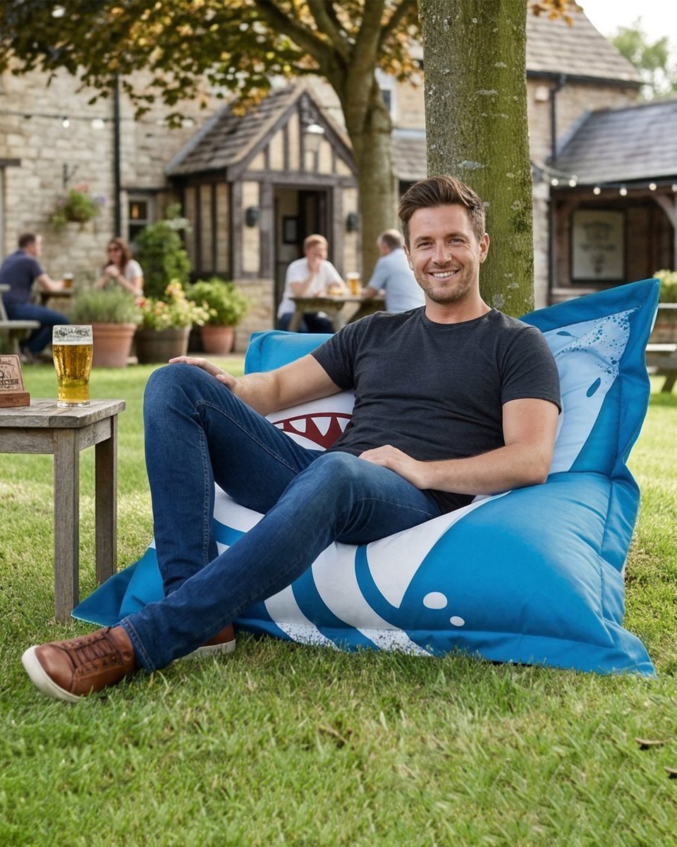 Marqetspace's tweet photo. Save on selected outdoor branding orders this month, including 5% OFF:

✨ Ad Benches
✨ Beanbags
✨ Deckchairs

Perfect for alfresco promotions and events.

Order online or get in touch for advice.

#Marqetspace #TradePrinter #PrintedDeckchairs #PrintedBeanbags https://t.co/XEFPsBQWcS