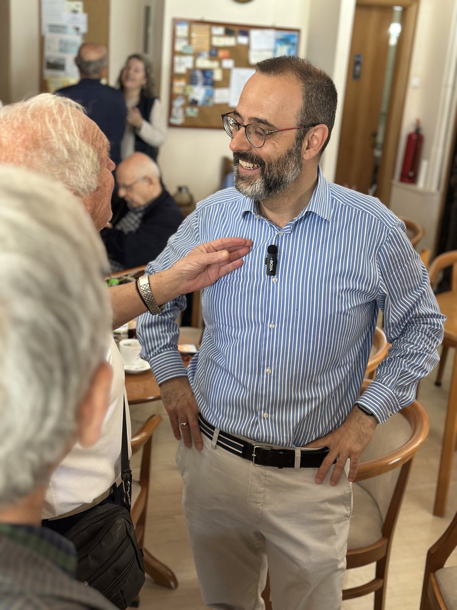 maravegiaskost's tweet photo. 🗣️ Συζήτηση για την ιατρική πρόληψη και τα σχετικά προγράμματα με τους αγαπημένους φίλους της Ένωσης Αποστράτων ΣΞ Μαγνησίας.

👉🏻 Το συγκινητικό είναι που ενθυμούνται πόσο τους βοήθησα και στάθηκα στο πλάι τους κατά την κοινοβουλευτική μου θητεία. https://t.co/5VBB4pcRxz