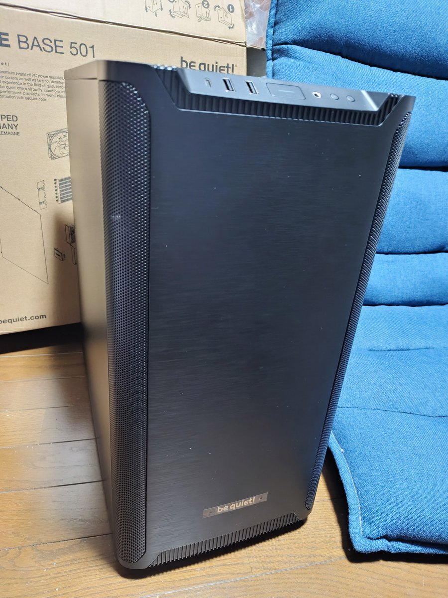 driveaniki's tweet photo. 代理で再掲。
Core i9 12900k、RTX 3090搭載の自作PC売ります。
OS無しと内部に加工跡あるので価格は17万円です。注意点多いのでツリーの詳細観てください。
埼玉より引き渡し希望なので関東圏内だと嬉しいですが、長野、山梨、静岡東部あたりまでなら出張します。遠方の方は要相談で。 https://t.co/Djp1Co2Htn