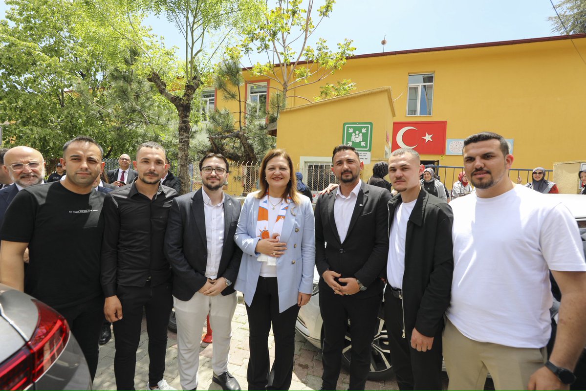 BURCU KÖKSAL tweet media