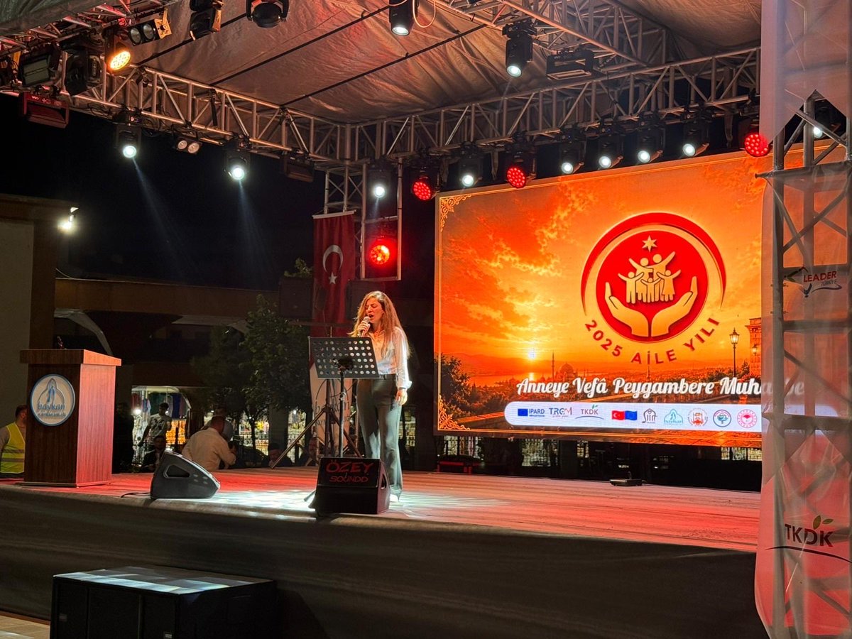 tkdk_siirt's tweet photo. LEADER kapsamında Kurumumuzca desteklenen Baykan Kalkınma Yerel Eylem Grubu Derneği tarafından düzenlenen ‘Hz. Veysel Karani Anma ve Anneler Günü Etkinliği’ne Siirt ilimiz protokolü ve halkımız tarafından yoğun ilgi gösterildi. Bu etkinlikte emeği geçen herkese teşekkür ediyoruz. https://t.co/hmlAqXytLZ
