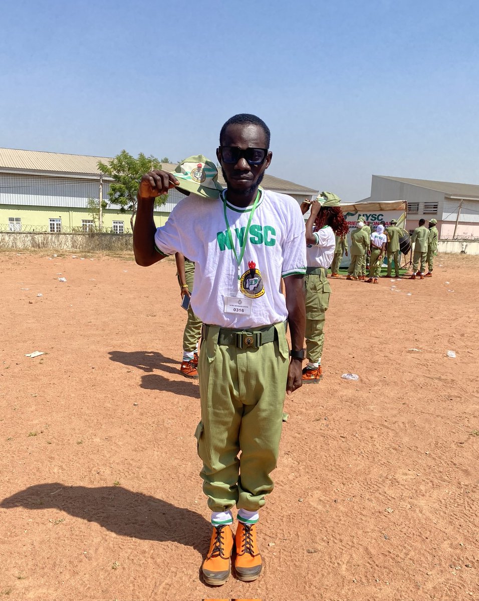 itz_abduls's tweet photo. I came, I saw, and a new chapter began.🤍
Through prayers, courage, and sacrifice. Alhamdulillahi.🙏💝
If not for Allah, then definitely nobody.

A corper by His grace.🤍
Congratulations to my humble self. https://t.co/bGUecwbpLL