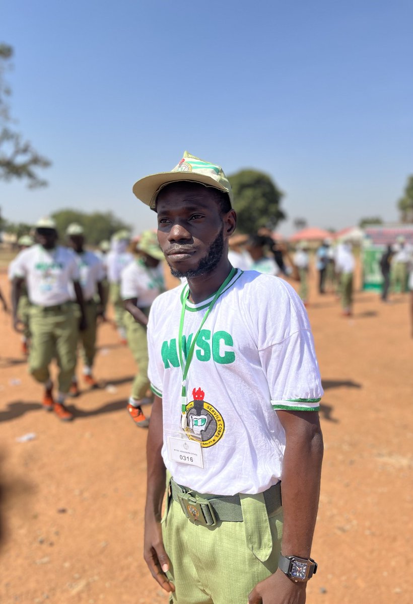 itz_abduls's tweet photo. I came, I saw, and a new chapter began.🤍
Through prayers, courage, and sacrifice. Alhamdulillahi.🙏💝
If not for Allah, then definitely nobody.

A corper by His grace.🤍
Congratulations to my humble self. https://t.co/bGUecwbpLL