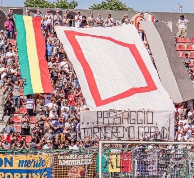 Toulon mérite un grand Sporting tweet media