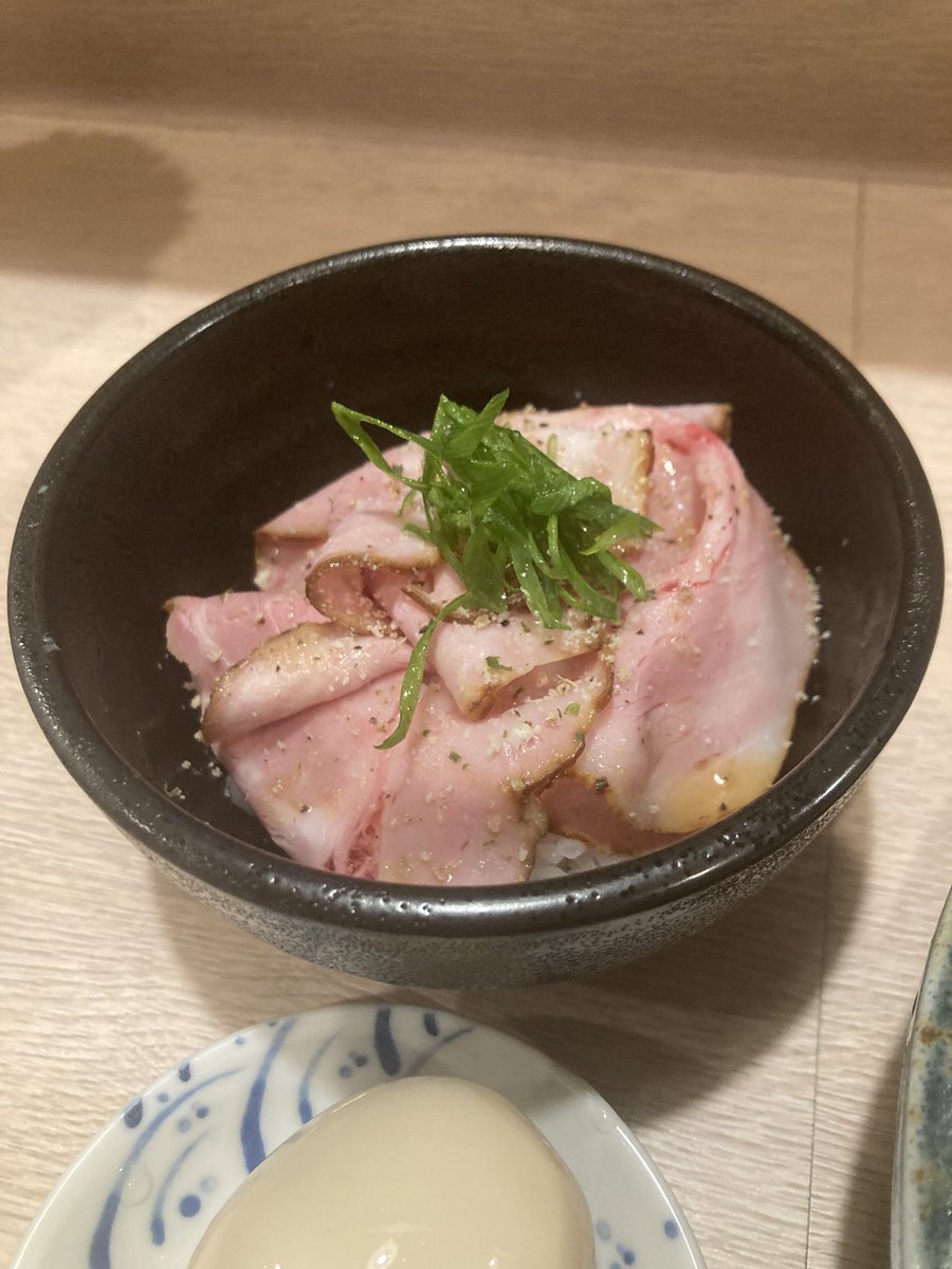 Maru tweet media