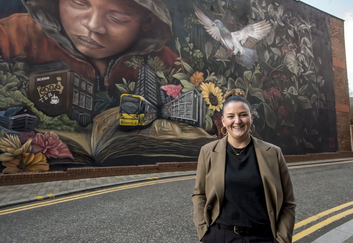 RochdaleCouncil's tweet photo. This epic new #mural has been unveiled in #Rochdale and it’s the biggest of them all. 👀 On a wall on the side of Wetherspoons, the former Regal Cinema, it measures 10 metres high and 32 metres long👏 Read all about it 👉 https://t.co/YABCXJzB8w #StreetArt https://t.co/R7kX6VMjMc