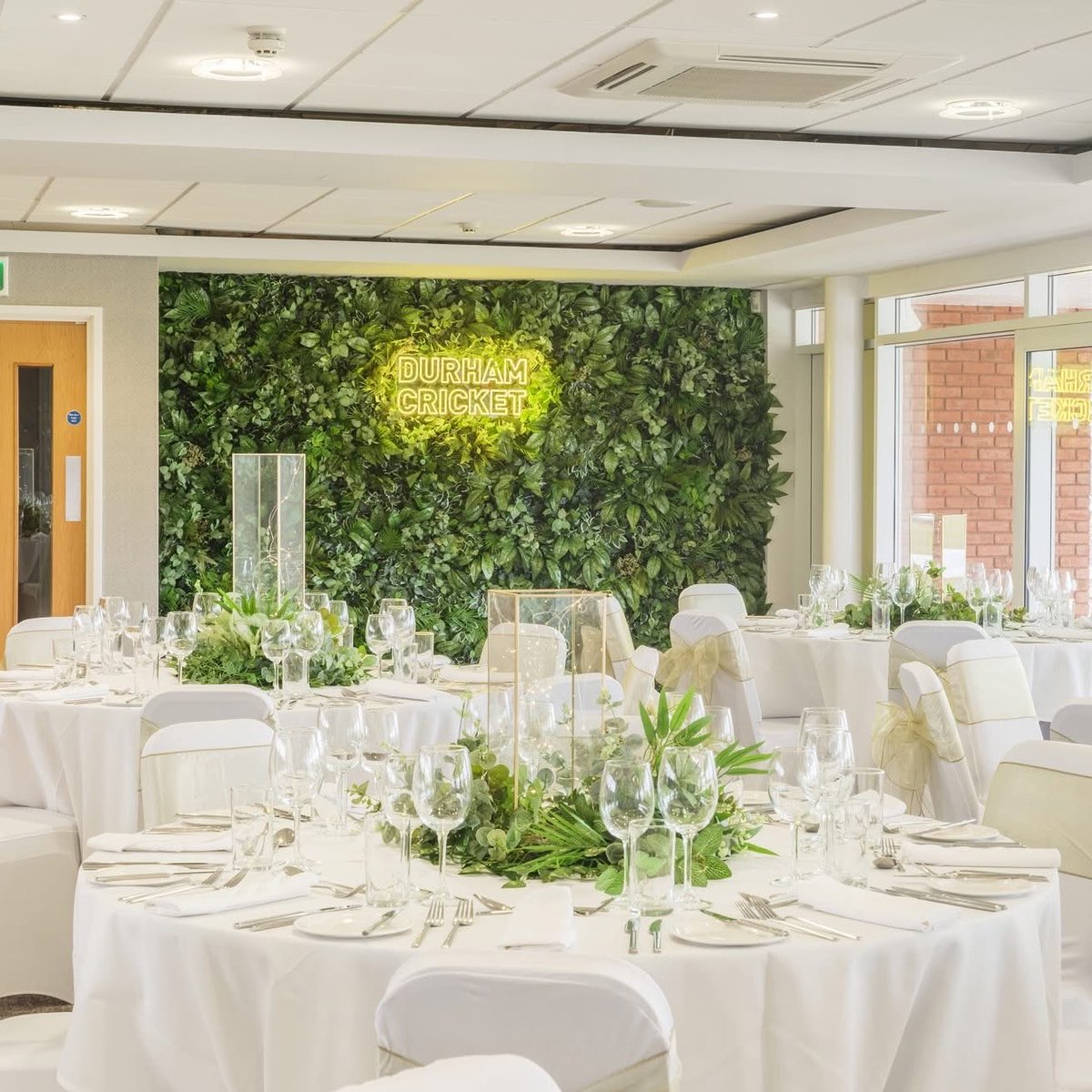 RiversideDurham's tweet photo. One Space. Every Occasion. ✨

From elegant weddings and private celebrations to conferences, dinners and corporate events; the Castle View Suite provides the perfect backdrop for moments that matter.

With panoramic riverside surroundings, contemporary styling and a flexible layout, the space transforms beautifully to suit your vision, whatever the occasion. 🤍

What are you planning next?

📧 events@durhamcricket.co.uk
📞 0191 387 2876

#DurhamCricket #CastleViewSuite #NorthEastEvents #WeddingVenue #ConferenceVenue #PrivateEvents #EventSpace #CountyDurham