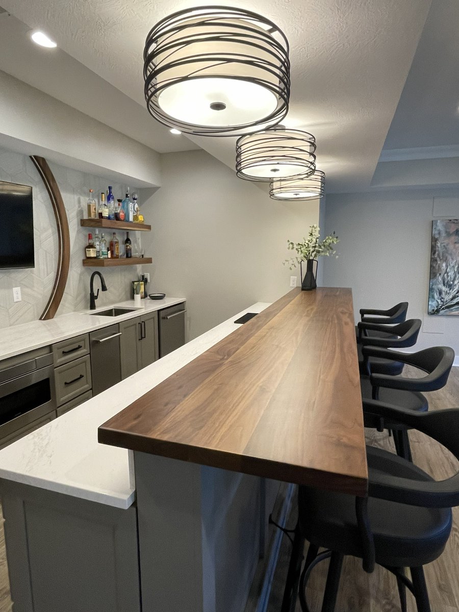 TheTrexPro's tweet photo. Why settle for an unfinished basement when it could become the best room in your home? 🔥 From custom bars to luxury finishes, we turn unused space into a showpiece built for relaxing, entertaining, and making memories. Ready to start your transformation #BasementTransformation https://t.co/u2k5aTOUEg