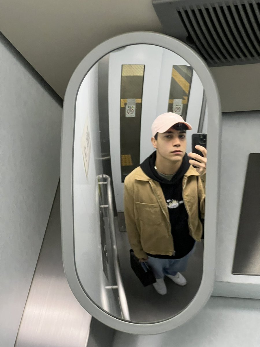 buruu ૮₍ꐦ -᷅ ⤙ -᷄ ₎ა tweet media
