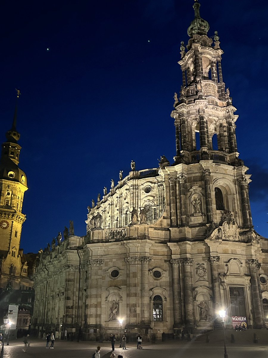 BittenNHisses's tweet photo. @CharmOfCulture I think Dresden is very underrated https://t.co/73G0smErRO