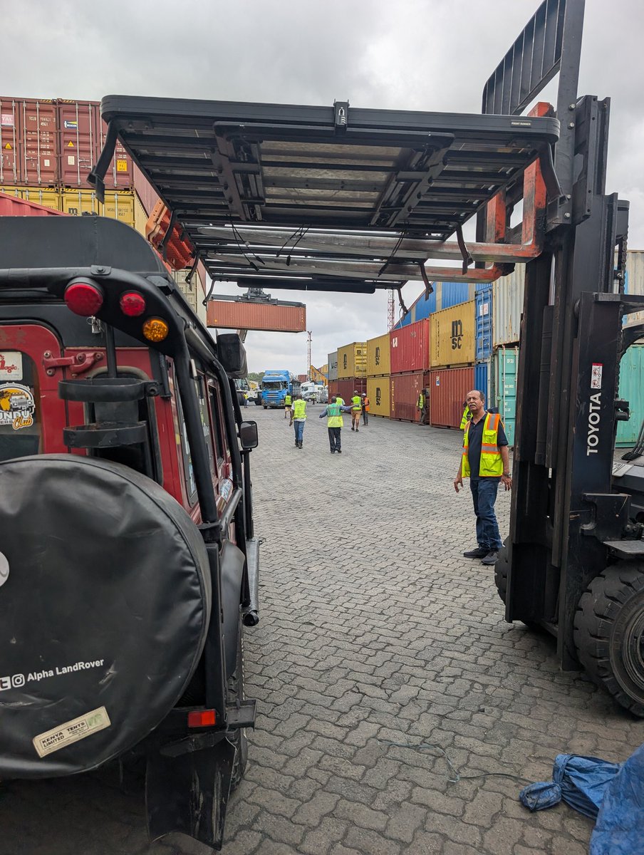 AlphaLandRover's tweet photo. How it went down:
I booked shipping & decided to take a drive to Mombasa for loading.
Nbi-MSA was drama π. I was busted by cops and spent the whole day in court, then my door lock misbehaved as I arrived in MSA...
But we made it.
Clean wash and off to port (CFS)
#ALPHALANDROVER https://t.co/PA7LaDXuPc