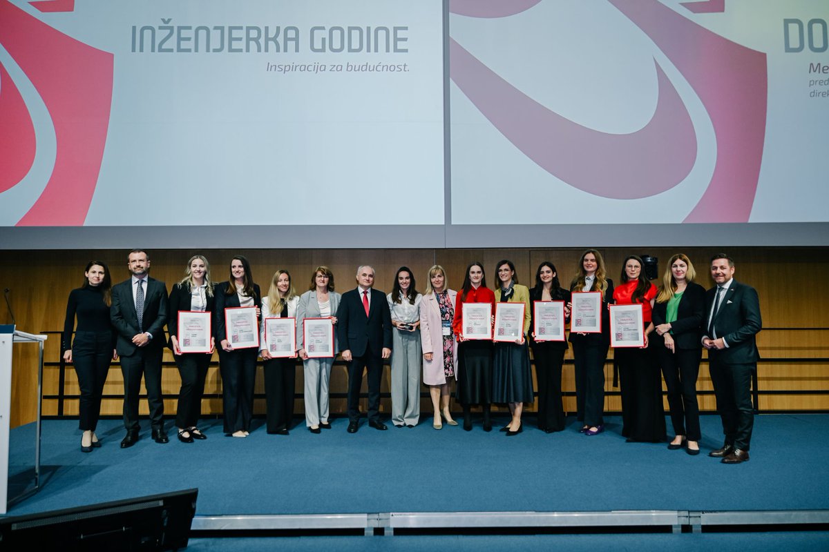 SveucilisteZG's tweet photo. 📢 Alumna Sveučilišta u Zagrebu Jelena Jurišić, direktorica za tehnologiju kompanije Ericsson Nikola Tesla, pobjednica je izbora 𝗜𝗻𝘇̌𝗲𝗻𝗷𝗲𝗿𝗸𝗮 𝗴𝗼𝗱𝗶𝗻𝗲 koji je održan 12. svibnja u zgradi #SEECEL-a. 🏆👩🎓✨
🔗👉 https://t.co/VOhHvhjC0p
#UniZg #mojesveuciliste #STEM https://t.co/DeI7BXSPtS