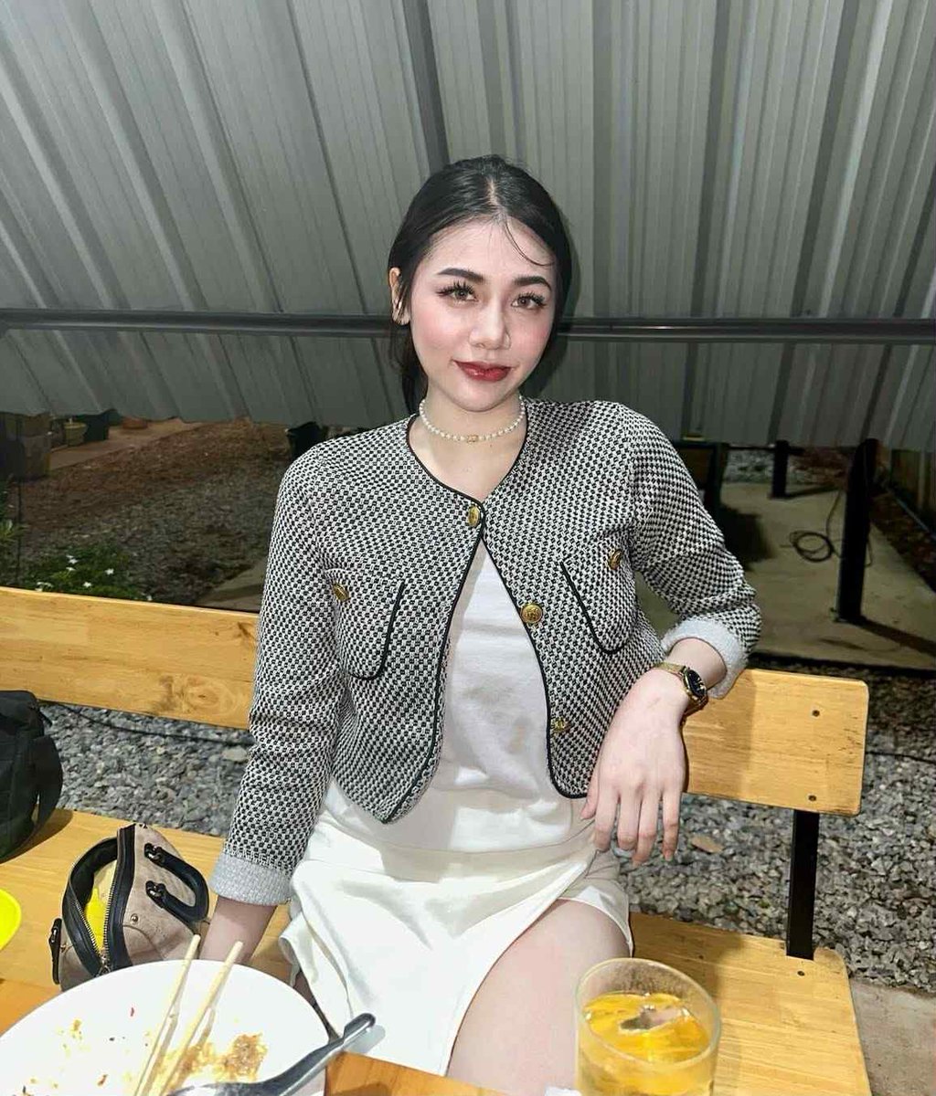 รับงานกำแพงเพชร 🤢 tweet media