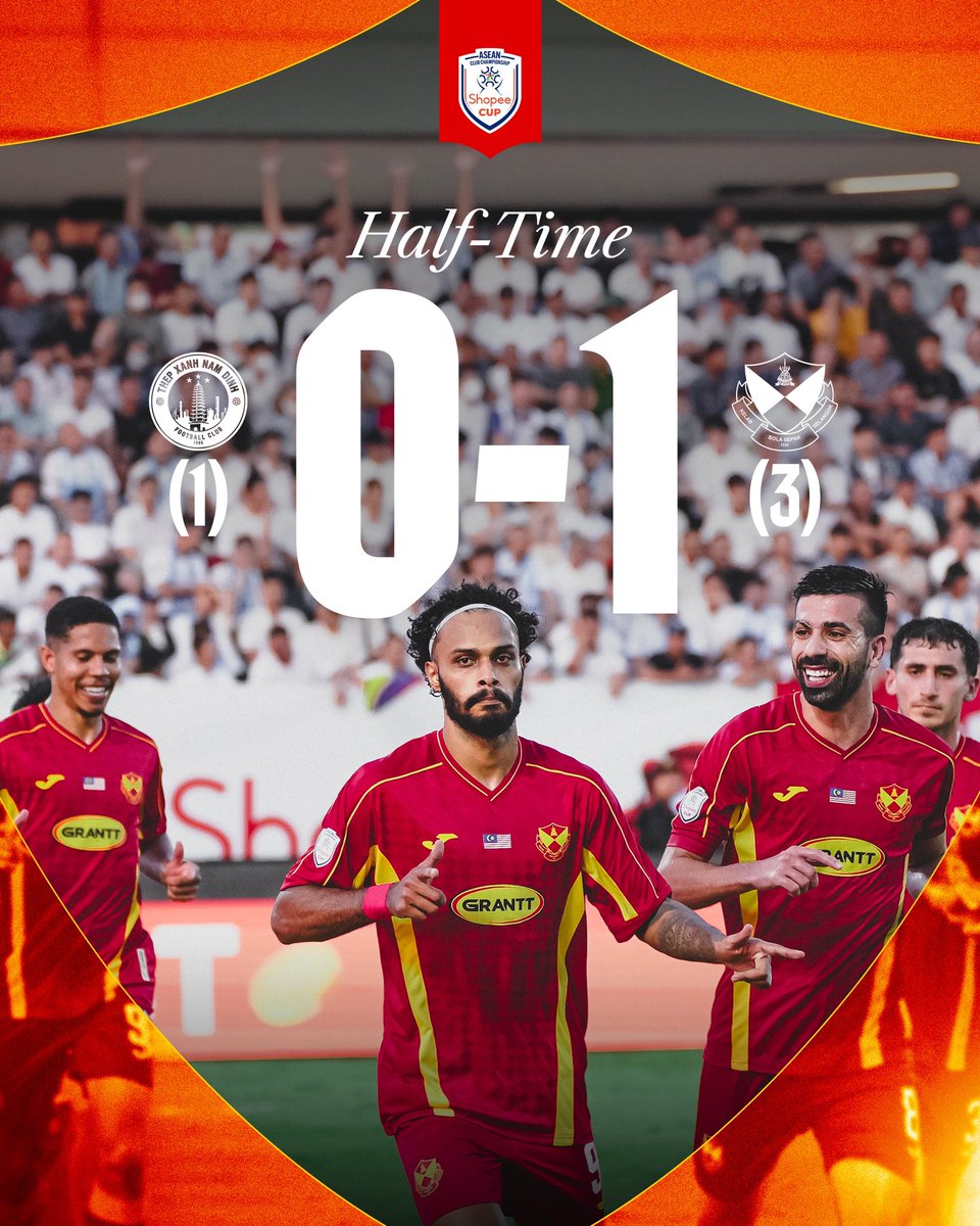 selangorfc's tweet photo. HT | 🇻🇳 NDF 0-1 SFC 🇲🇾 (AGG. 1-3)

🙌 The #RedGiants extend their lead on aggregate heading into the break. ⏸️

#SelangorFC #ThisIsSelangor 
#ShopeeCup #ASEANUtdFC
#NDFSFC https://t.co/3mmdq2nmsR