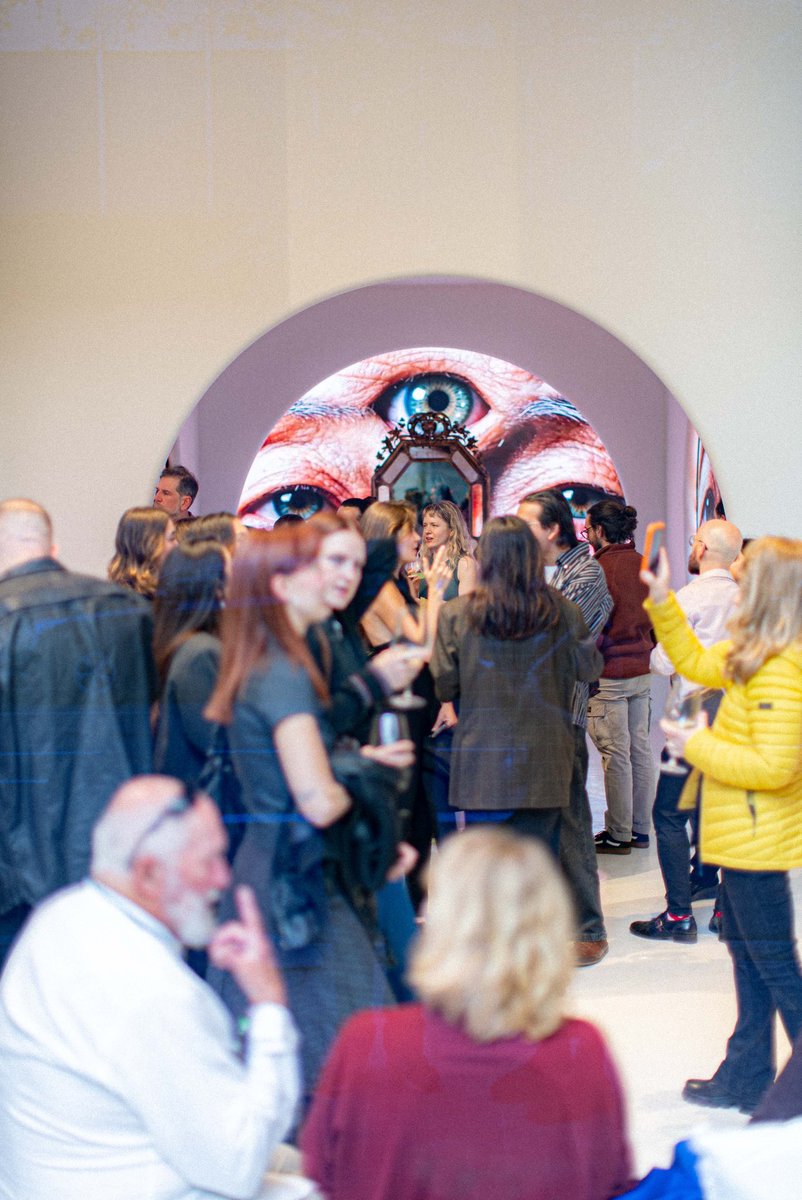 Load Gallery tweet media