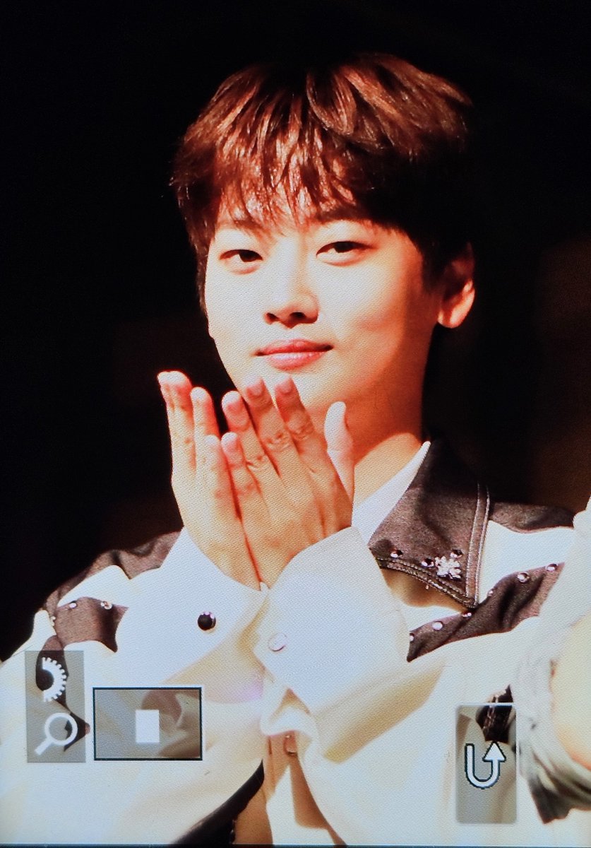 선샤인 ☀️ tweet media