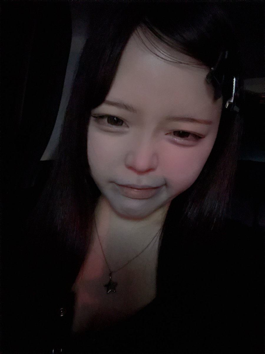 いさん tweet media