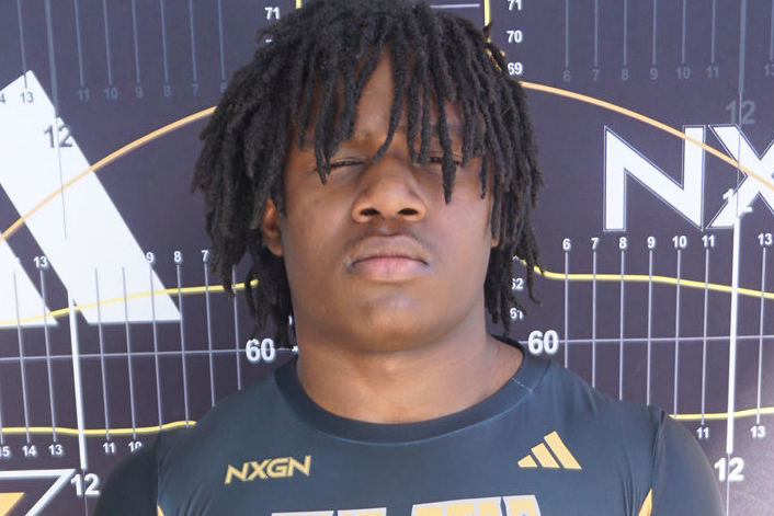 sixstarfootball's tweet photo. Nevada Watch: The Prospects Lighting Up Our Hot Board

📈Heat Rising in the Nevada... Hot Recruits on Our Radar🔥

STORY▶️https://t.co/zR5Zo1aTML

@malua_atualevao @55_rjbrown @Lasethjr @RmnCarzls702 @JCherry775 @noah_lovesGod @O_Line_Zay @mason_eck58 @bohack_ @MattHergott @JojoJohnson3_ @JordanLutu_ @zyrenmenor_ @NewcombEli84926 @BraylonRayford @Tsawyermahoe @pesisilva_ @_hoodiemike @ThaddeusThatch1 @ryder_tucker18 @Jpt_thejet @theaidanwebster @Zay_Smith27