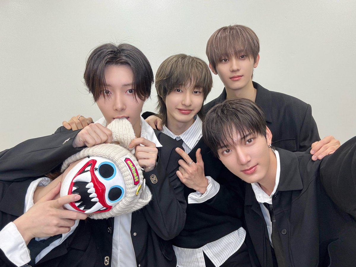 hrtz.wav (하츠웨이브) tweet media