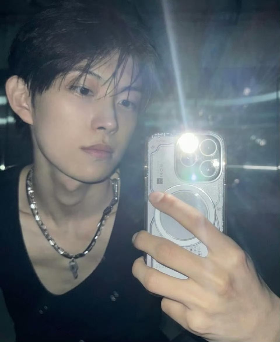 Micky_k1ay's tweet photo. #웨이크원_고소현황_올려

요즘은고소공지에계정박제까지하는세상인데
#웨이크원_고소현황_올려
어떤자칭5대기획사는악플러들말을들어준다고함
#웨이크원_루머유포_고소해 
아티스트보호는기본입니다기본부터하세요 https://t.co/DPMnDBClMj