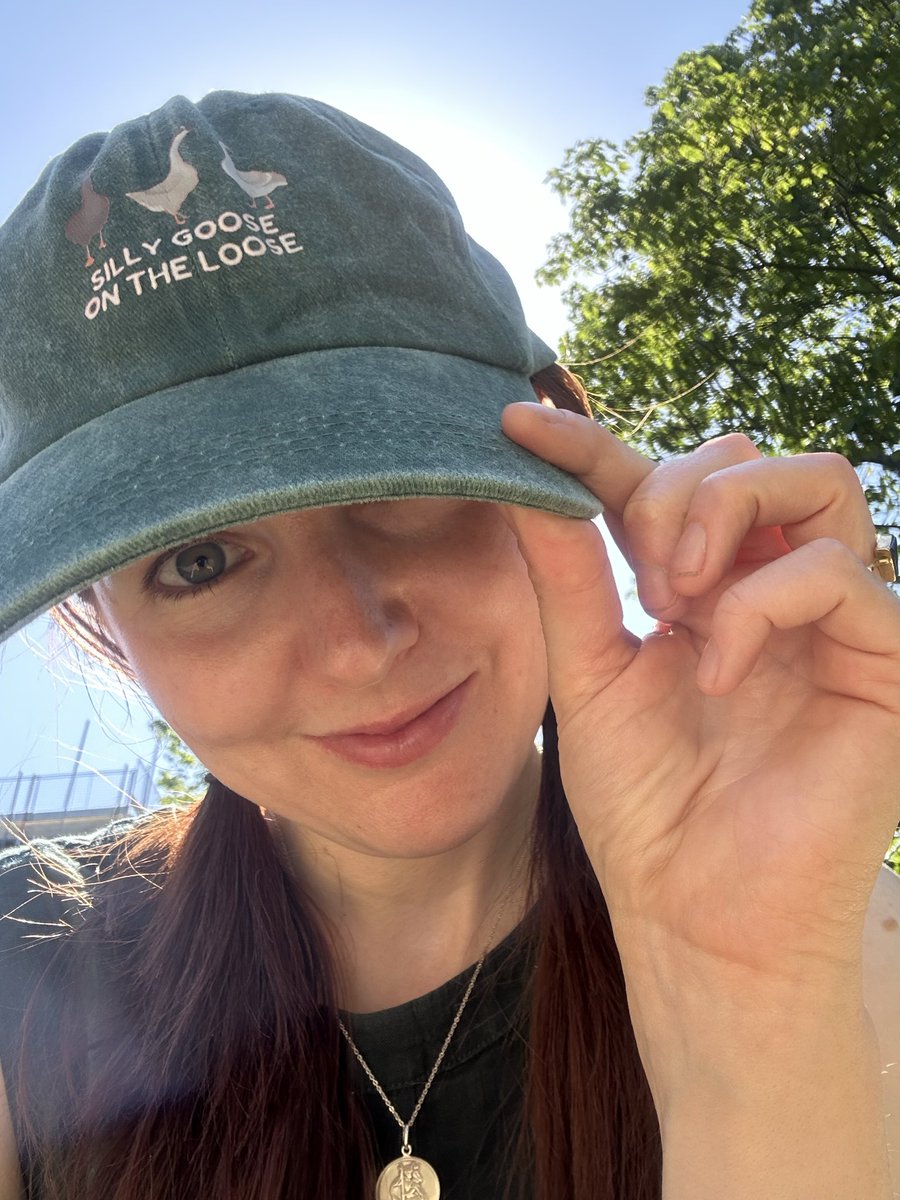 MazOConnor's tweet photo. Lovely review from @patchchordnews for my new album, Love it is a Killing Thing’ — thank you 💚 
https://t.co/CLUlhjOcrh https://t.co/B6J8ilXAaN