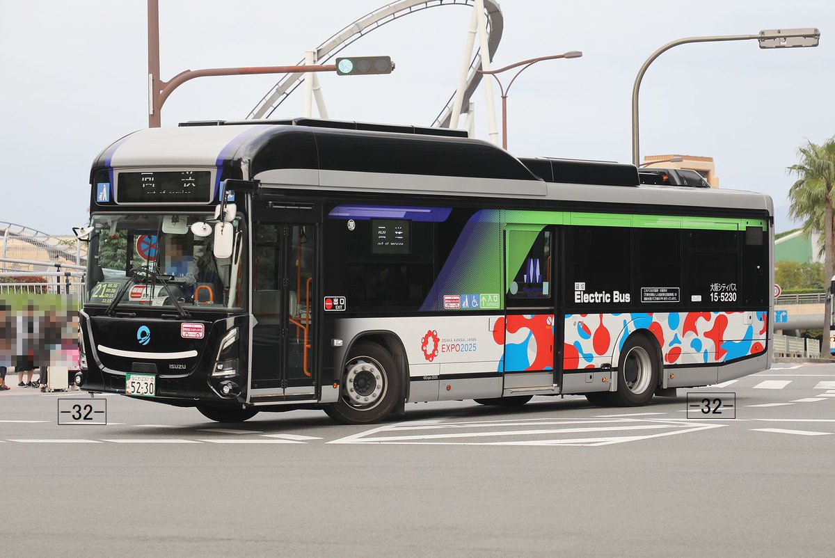 大阪シティバス Osaka City Bus なにわ230あ5230 ZAC-LV828L1 港15