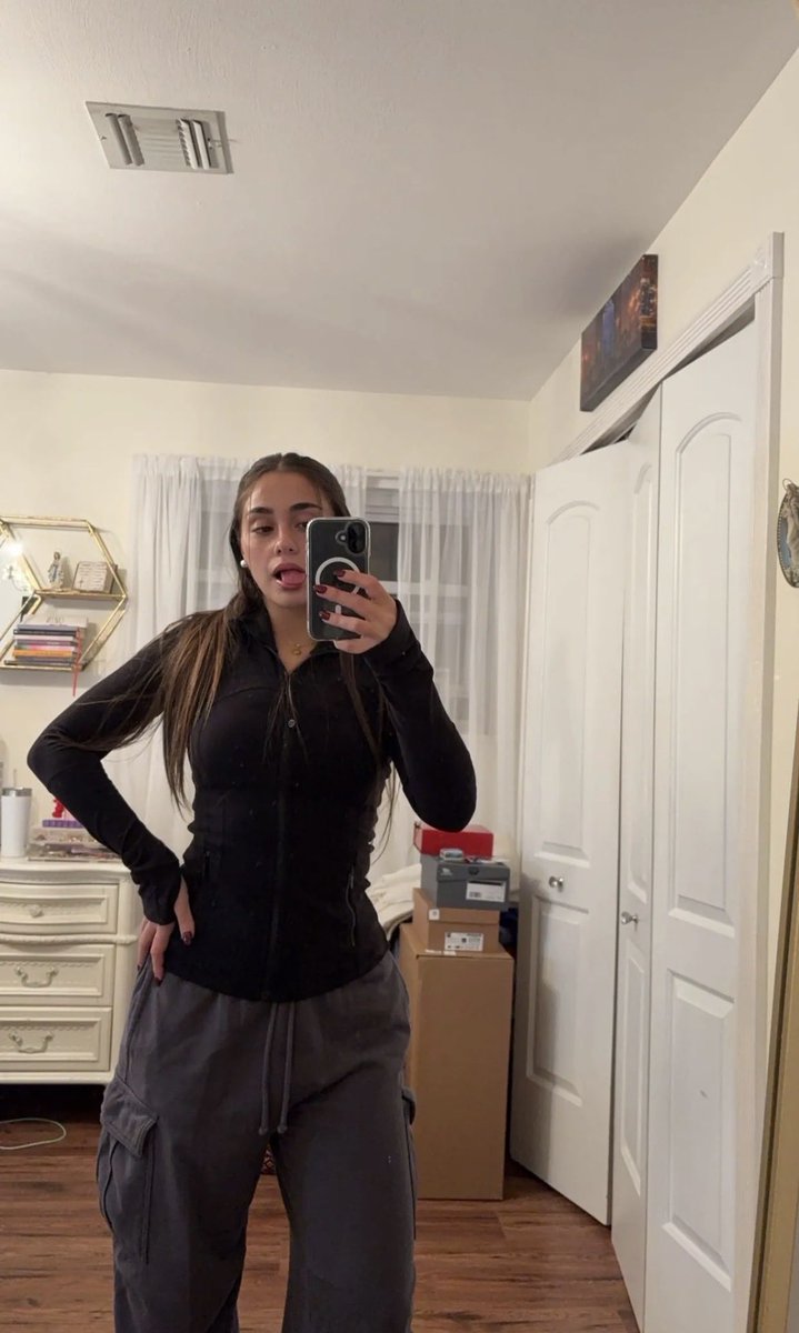Alyssa tweet media