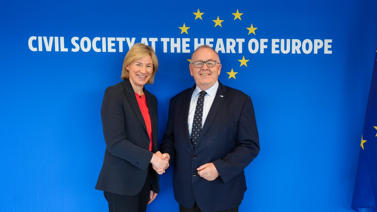EESC_President's tweet photo. Good exchange with @ninacarberry today.

We discussed EU-UK relations, protecting children online, brain health, and the future of the CAP.

I look forward to continuing our work together on issues that matter directly to people’s lives. https://t.co/QxGgsN5dkk
