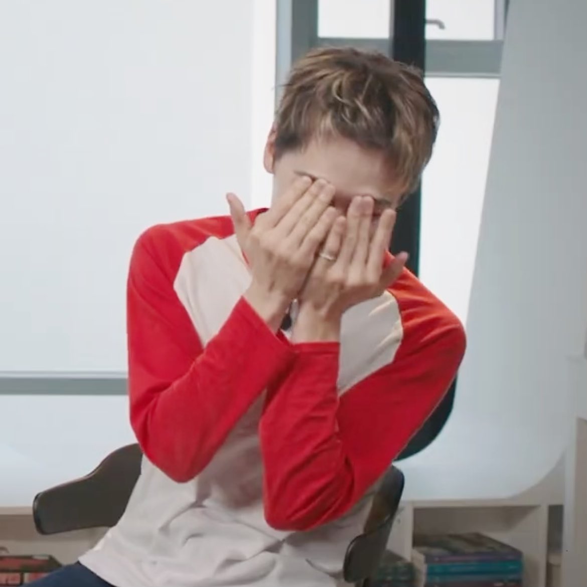 vernon content tweet media