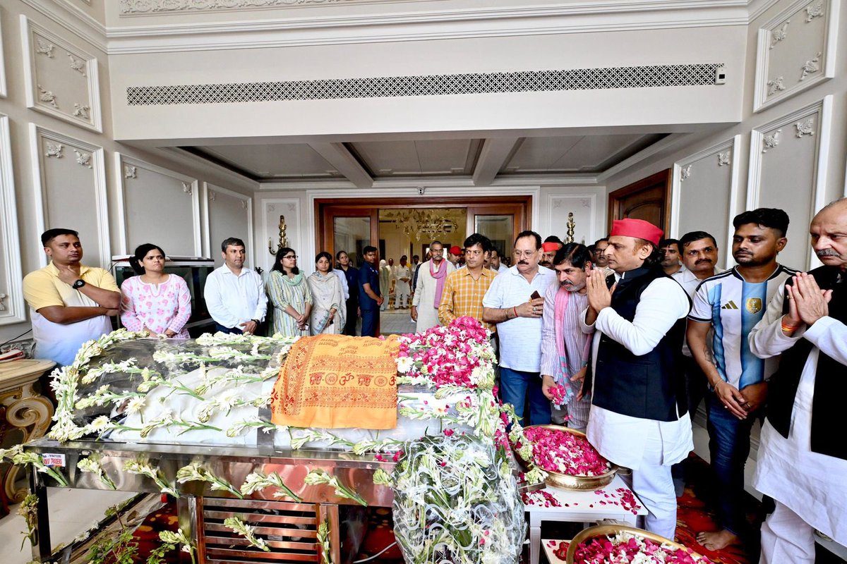 Samajwadi Party tweet media