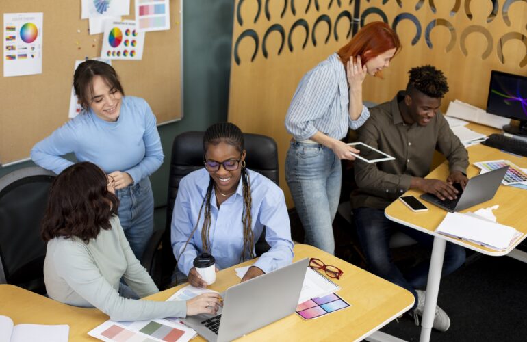 verstandresourc's tweet photo. As Gen Z continue to make up a larger part of today’s workforce, many employers are beginning to realise that traditional workplace expectations are changing.

Read more at https://t.co/MX9pVOsgqt

#GenZAtWork #workplaceevolution #talentmanagement #verstandresources #hrconsulting https://t.co/exu4lI916L