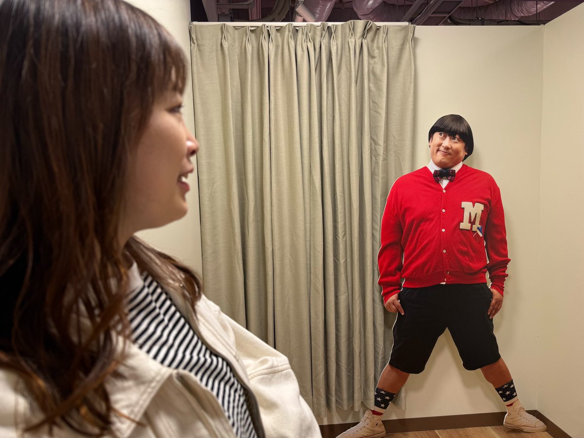entamy's tweet photo. まいてぃーとクリエイターズファイルの催事行ってきた✨️
笑い過ぎて泣いたの久しぶりだった🤩
シルバニアポップアップも行けて嬉しい🫶
まさか初めてのアクスタが秋山とは、、
そんな自分嫌いじゃない🍎 https://t.co/11UjgOw3Q5
