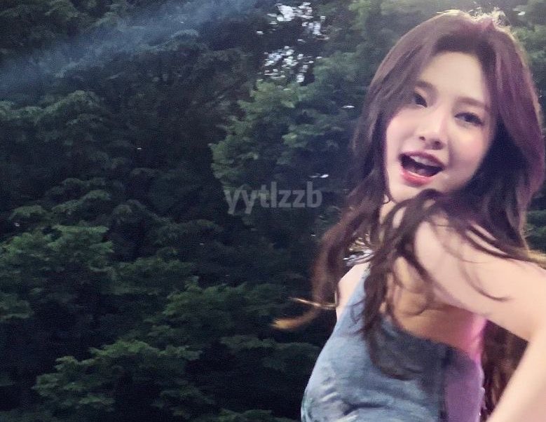 ningning pics 🪽 tweet media