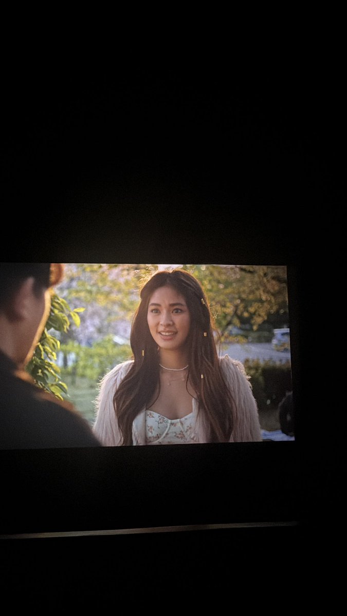 chuchupdv's tweet photo. di mo nanaman kami/ako binigo.di naman ka active kagaya ng dti pero pag may mga projects ka na ganito lowkey support paren,everytime nasa screen pagmumukha mo palagi kong sinasabi ang ganda at ang galing2 mo puta nakakaproud ka @iamAndalioLoisa forever bbygirl kta #MidnightGirls https://t.co/aYlYcqkZSs