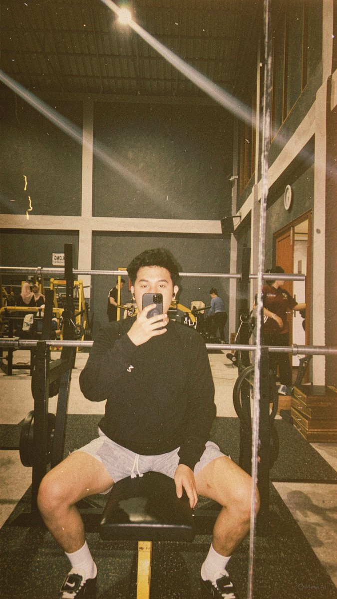 Mmendroo's tweet photo. kyknya bakal lebih sering up progres gym dsini  aja deh, malu up  di ig banyak sepuh😌 https://t.co/JBZV1FaBuz