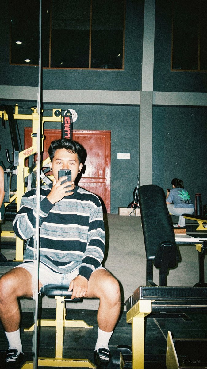 Mmendroo's tweet photo. kyknya bakal lebih sering up progres gym dsini  aja deh, malu up  di ig banyak sepuh😌 https://t.co/JBZV1FaBuz