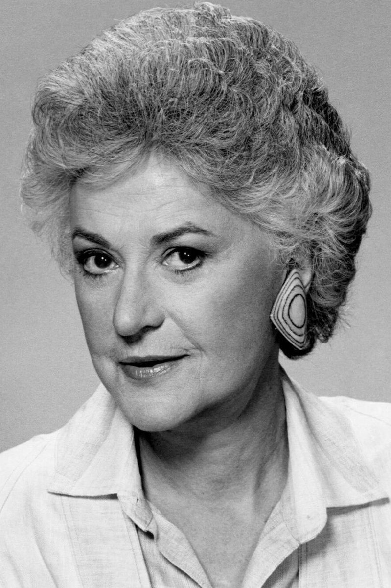 TheGGForever's tweet photo. Happy Heavenly Birthday to the iconic Bea Arthur who was born on this day in 1922. Love and miss you. #RIP #DorothyZbornak #TheGoldenGirls #Maude #thankyouforbeingafriend #legend https://t.co/1aOmk1FcmZ