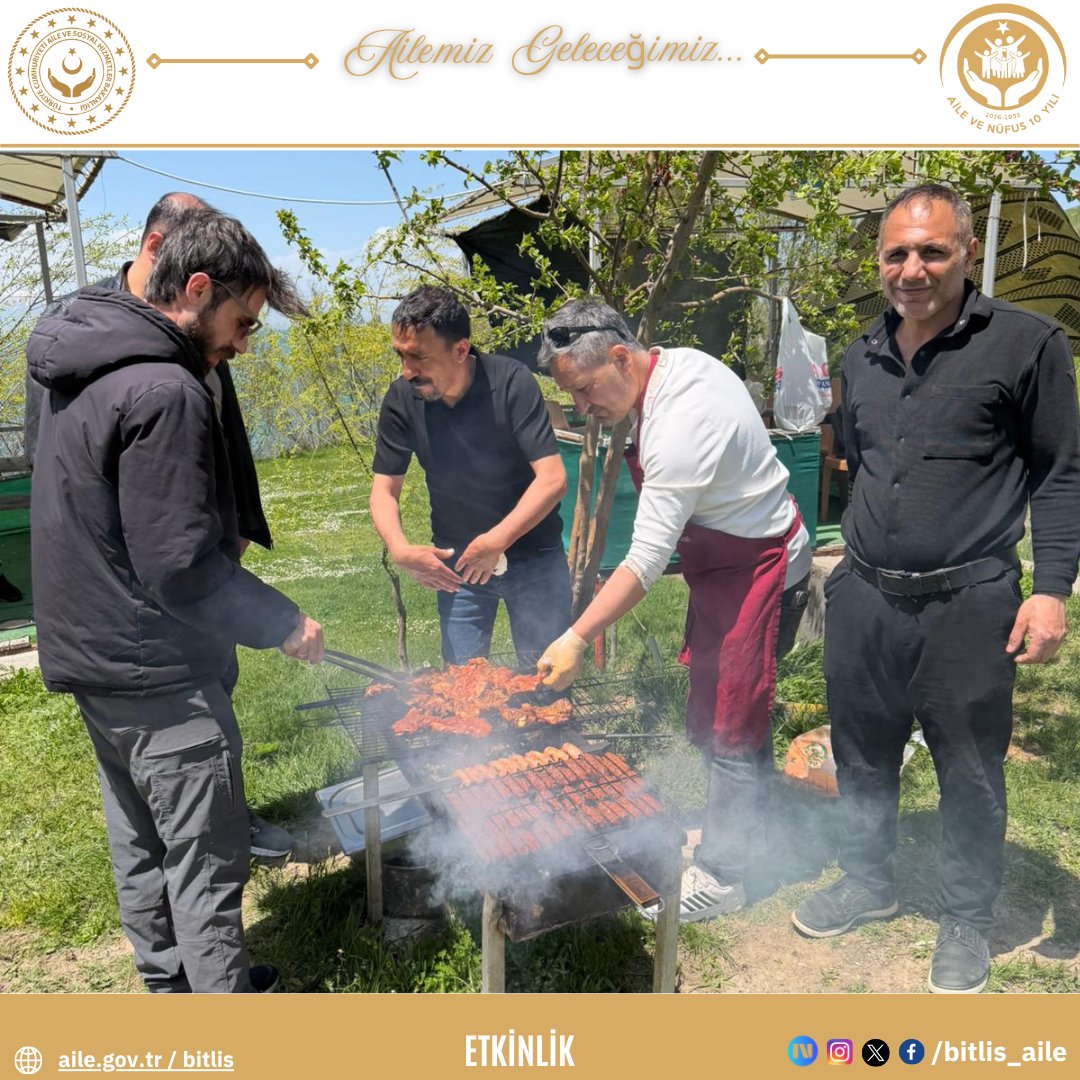bitlis_aile's tweet photo. 📍Ahlat Engelsiz Yaşam Merkezi sakinlerimizle, 10–16 Mayıs Engelliler Haftası kapsamında düzenlenen piknik etkinliğinde doğayla iç içe, neşe ve dayanışma dolu anlar yaşandı. 🌿♿️🎶

Müzik eşliğinde gerçekleştirilen etkinlikte katılımcılarımız hem keyifli vakit geçirme hem de sosyal etkileşimlerini güçlendirme fırsatı buldu. Birlik, beraberlik ve paylaşma duygularının ön plana çıktığı programda, Engelliler Haftası’nın anlam ve önemine dikkat çekilerek toplumsal farkındalığın artırılması hedeflendi.

Samimi, sıcak ve unutulmaz anlara sahne olan etkinlik, katılımcılarımızın yüzlerinde tebessüm, gönüllerinde ise güzel hatıralar bıraktı. 💙✨
@tcailesosyal @BitlisValiligi @ashb_eyhgm