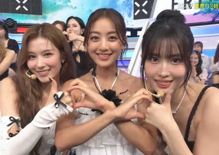 aub☆ tweet media