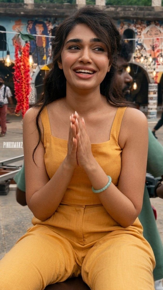 Actress Pichi tweet media