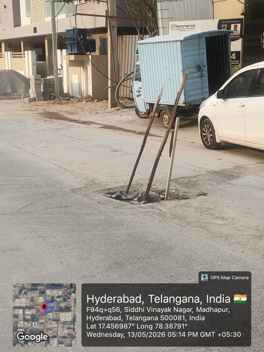 NapQueenMee's tweet photo. @CMC_Offcl @MC_Cyberabad  please @GummallaSrijana madam cover this with drainage cap its been months but no one solved this problem yet its a college road many people use this road. https://t.co/SFBoHhKZgN location has been attached. https://t.co/FnSN9mguWI