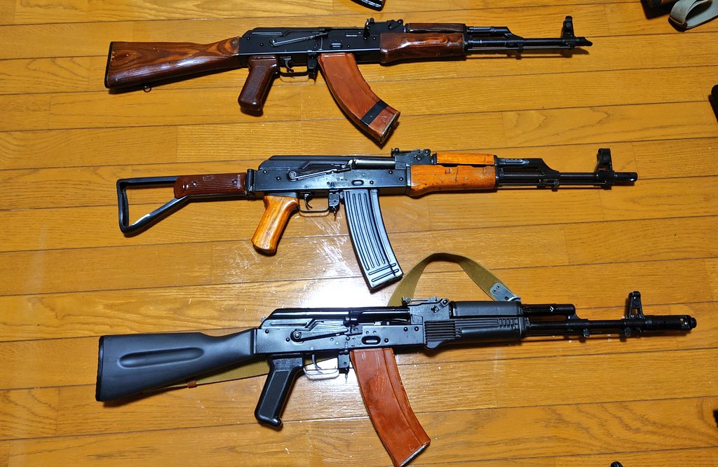 その他（中国、ポーランド、ブルガリア） AKM、type84S-2、AK74
