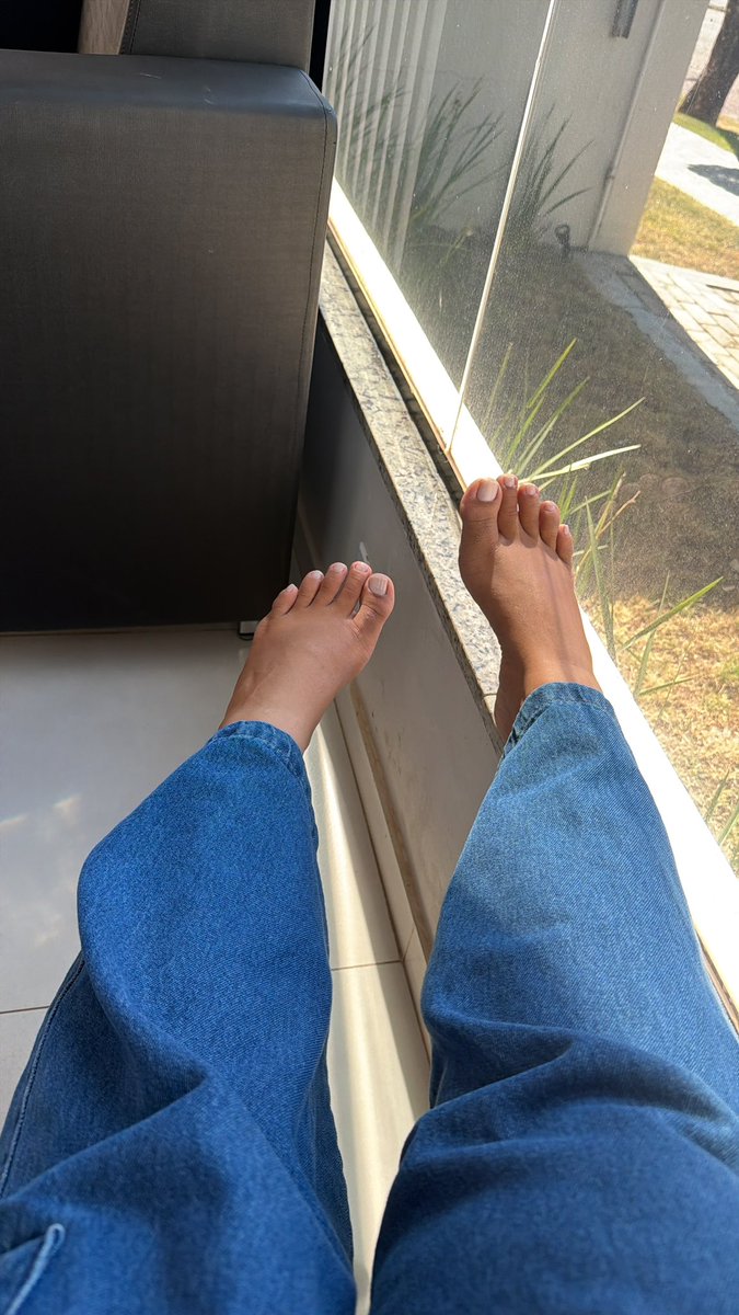 paradisefeet tweet media