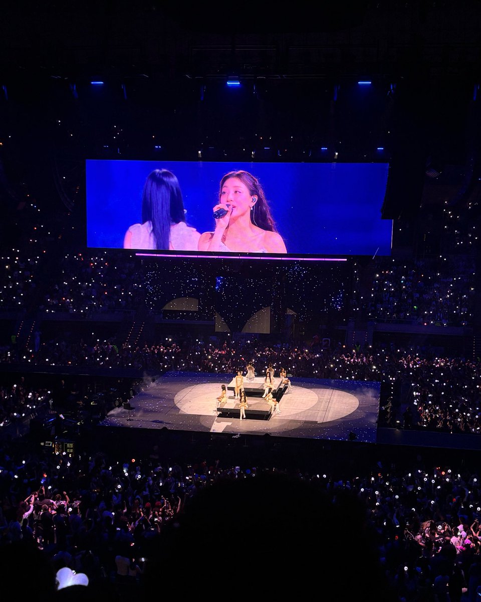 loveisluce's tweet photo. [ 12 / 05 / 2026 ]

*⊹˚.  twice 'this is for' tour in barcelona, spain .*･｡✧; https://t.co/OT8fO6wxIq