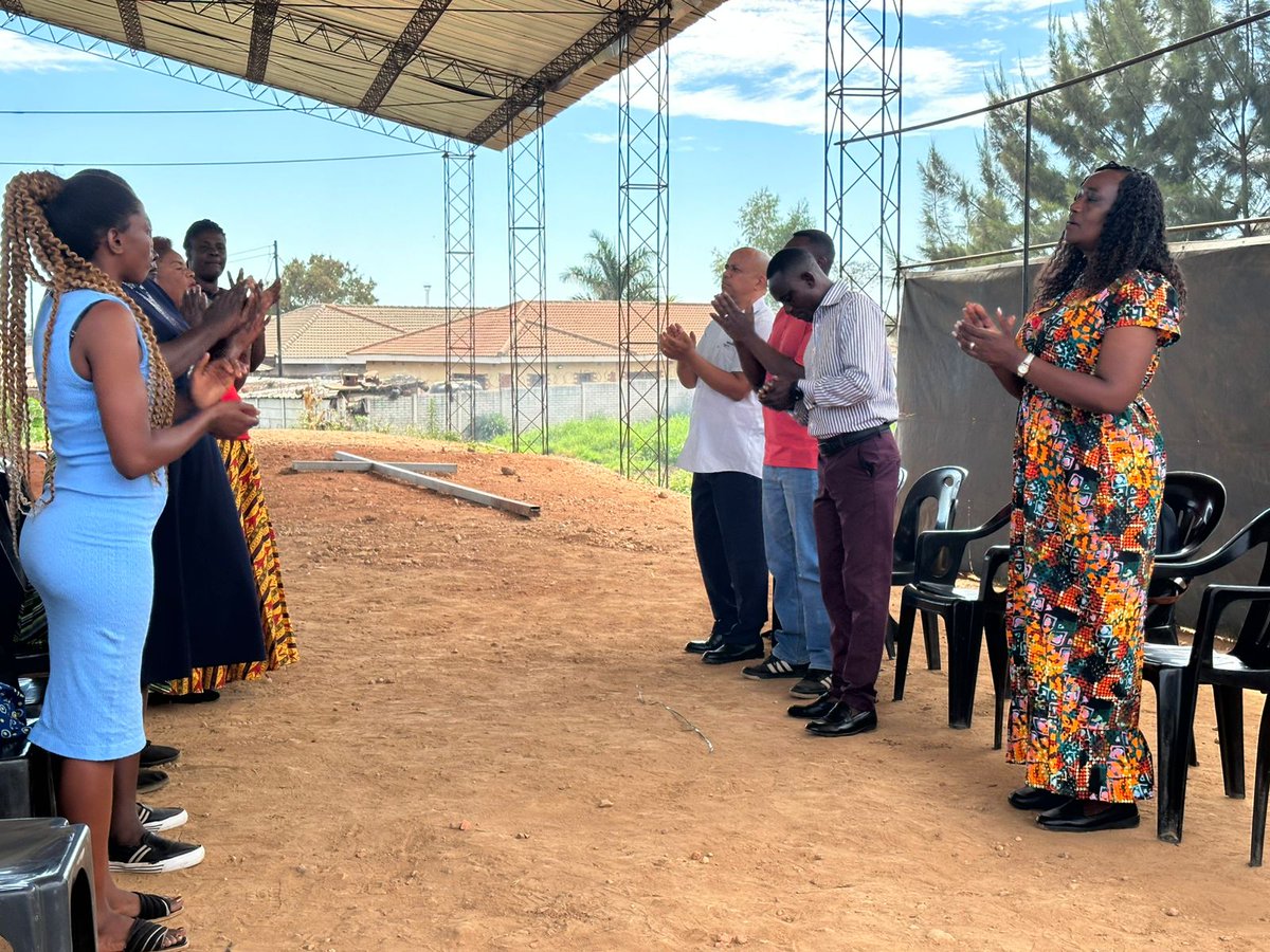 AEinternational's tweet photo. Transformative interactions are ongoing in Chinhoyi, Zimbabwe, where African Enterprise in partnership with World Vision Zimbabwe is running a Biblical Empowered WorldView Training.
The BEWV  Training aims to empower communities through Biblical principles.
#impact #empower https://t.co/Yp6HhGp3Q8